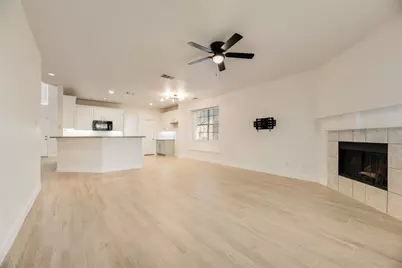 5525 Buckskin Drive, The Colony, TX 75056 - Photo 10