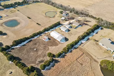 8049 County Road 1084, Greenville, TX 75401 - Photo 32