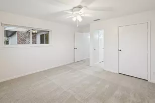 930 Shady Creek Ln, Bedford, TX 76021 - Photo 16