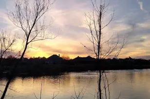 24 Abbey Rd, Euless, TX 76039 - Photo 4