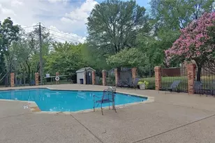 24 Abbey Rd, Euless, TX 76039 - Photo 8