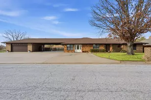 111 Mustang, Graham, TX 76450 - Photo 4