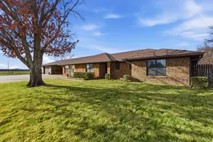 111 Mustang, Graham, TX 76450 - Photo 2