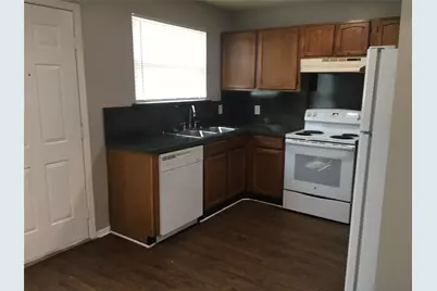 1409 Courtney Place #C, Cleburne, TX 76033 - Photo 2