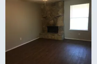 1409 Courtney Place #C, Cleburne, TX 76033 - Photo 4