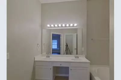 541 Kerry Street, Crowley, TX 76036 - Photo 8