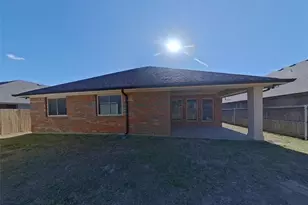 541 Kerry St, Crowley, TX 76036 - Photo 16