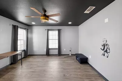 400 N Avenue A, Springtown, TX 76082 - Photo 6