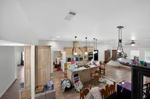 400 N Ave A, Springtown, TX 76082 - Photo 2