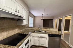 703 E Murco Dr, Mineral Wells, TX 76067 - Photo 12