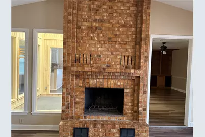 703 E Murco Drive, Mineral Wells, TX 76067 - Photo 6