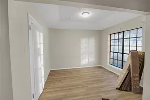 2185 Jana Ln, Burleson, TX 76028 - Photo 10