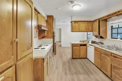 2185 Jana Lane, Burleson, TX 76028 - Photo 16