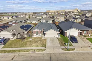 14235 Greenhaw Ln, Dallas, TX 75253 - Photo 38