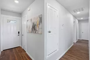 4804 Green Hollow Dr, Arlington, TX 76017 - Photo 6