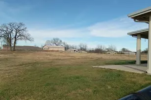 128 Spring Creek Cir, Paradise, TX 76073 - Photo 2