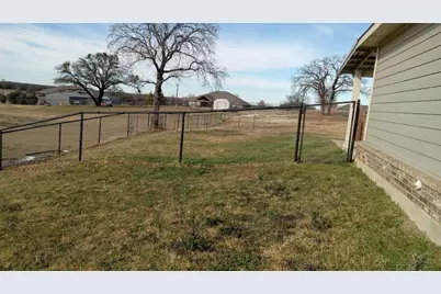 128 Spring Creek Circle, Paradise, TX 76073 - Photo 8