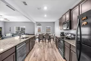 112 Yearling Ct, Newark, TX 76071 - Photo 10