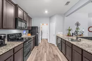 112 Yearling Ct, Newark, TX 76071 - Photo 8