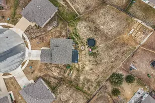 112 Yearling Ct, Newark, TX 76071 - Photo 32