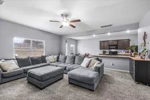 112 Yearling Ct, Newark, TX 76071 - Photo 4