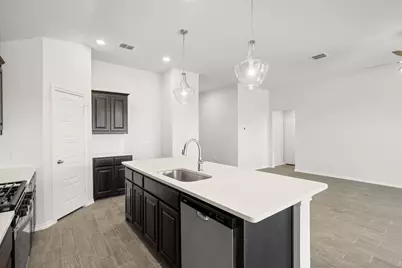 1908 Seminole Drive, Cleburne, TX 76033 - Photo 8