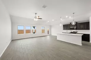 1908 Seminole Dr, Cleburne, TX 76033 - Photo 12