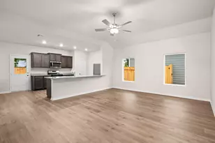 208 Southgate Dr, Terrell, TX 75160 - Photo 2