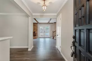 9922 Fieldcrest Dr, Dallas, TX 75238 - Photo 2