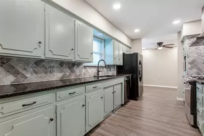 9922 Fieldcrest Drive, Dallas, TX 75238 - Photo 8