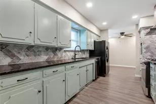 9922 Fieldcrest Dr, Dallas, TX 75238 - Photo 8