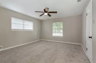 9922 Fieldcrest Dr, Dallas, TX 75238 - Photo 20