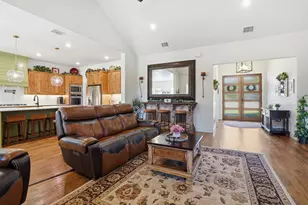 113 Revere Dr, Weatherford, TX 76088 - Photo 8