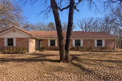 4217 W Pleasant Forest Street, Arlington, TX 76015 - Photo 1