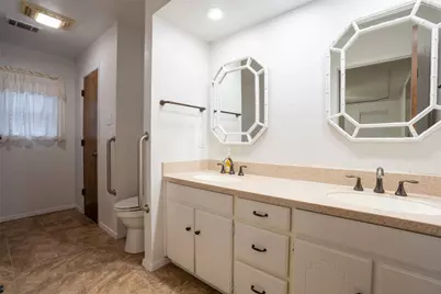 4217 W Pleasant Forest Street, Arlington, TX 76015 - Photo 24