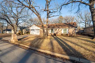 4217 W Pleasant Forest St, Arlington, TX 76015 - Photo 8