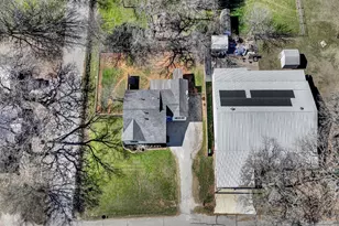 309 N Cedar St, Springtown, TX 76082 - Photo 20