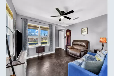 309 N Cedar Street, Springtown, TX 76082 - Photo 4