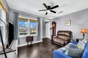 309 N Cedar St, Springtown, TX 76082 - Photo 4