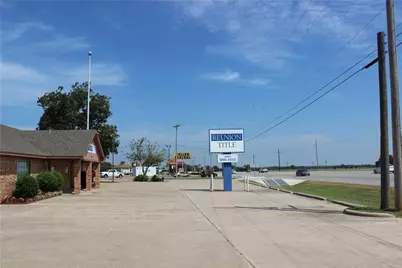 520 S Highway 377, Pilot Point, TX 76258 - Photo 20