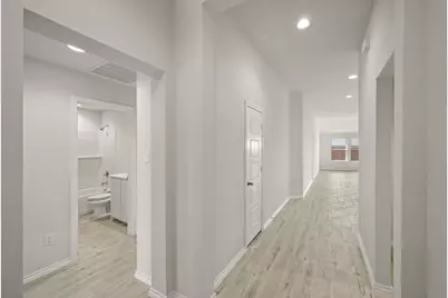 301 Comanche Drive, Cleburne, TX 76033 - Photo 4