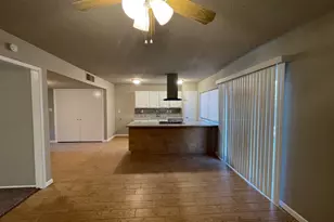 6521 Blackberry Dr, Arlington, TX 76016 - Photo 4