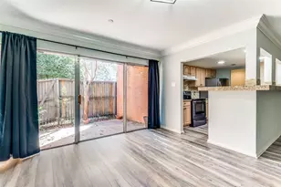 570 E Avenue J, Grand Prairie, TX 75050 - Photo 8