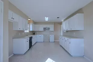 7848 Nine Mile Bridge Rd, Fort Worth, TX 76135 - Photo 10