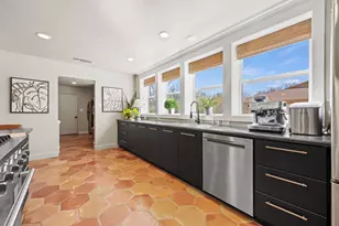 319 S Jackson Ave, Justin, TX 76247 - Photo 10