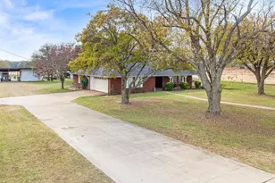 316 Sanchez Ct, Weatherford, TX 76088 - Photo 4