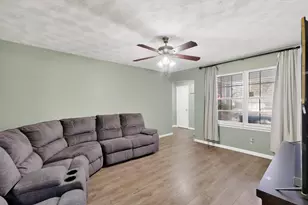 426 Alcorn Ave, Dallas, TX 75217 - Photo 2