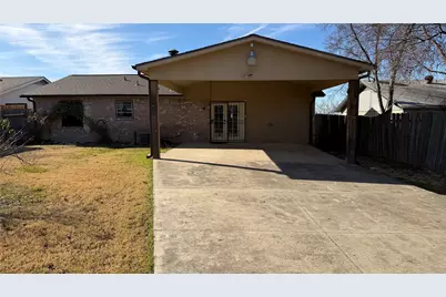624 Botany Bay Drive, Dallas, TX 75211 - Photo 2