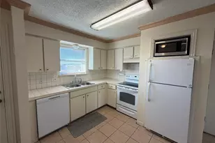 624 Botany Bay Dr, Dallas, TX 75211 - Photo 8