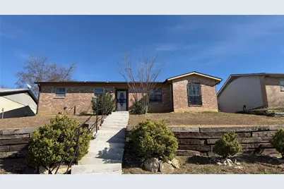 624 Botany Bay Drive, Dallas, TX 75211 - Photo 1